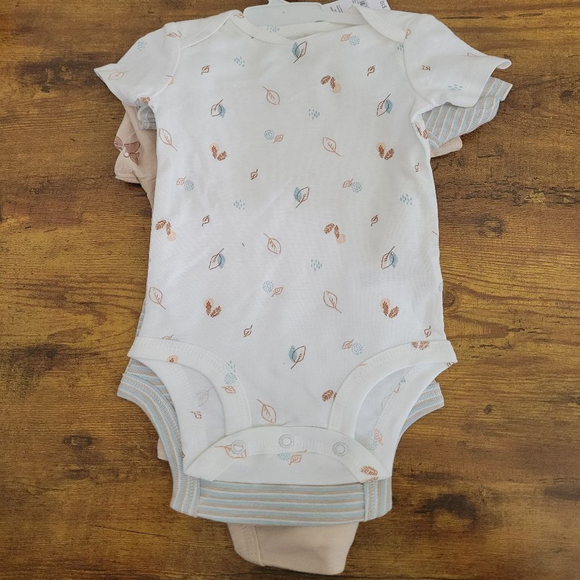 Baby Carter's Size 3M, 6M & 24M Bodysuits 3 Pack Beige White Blue Koala NWT - Picture 3 of 5